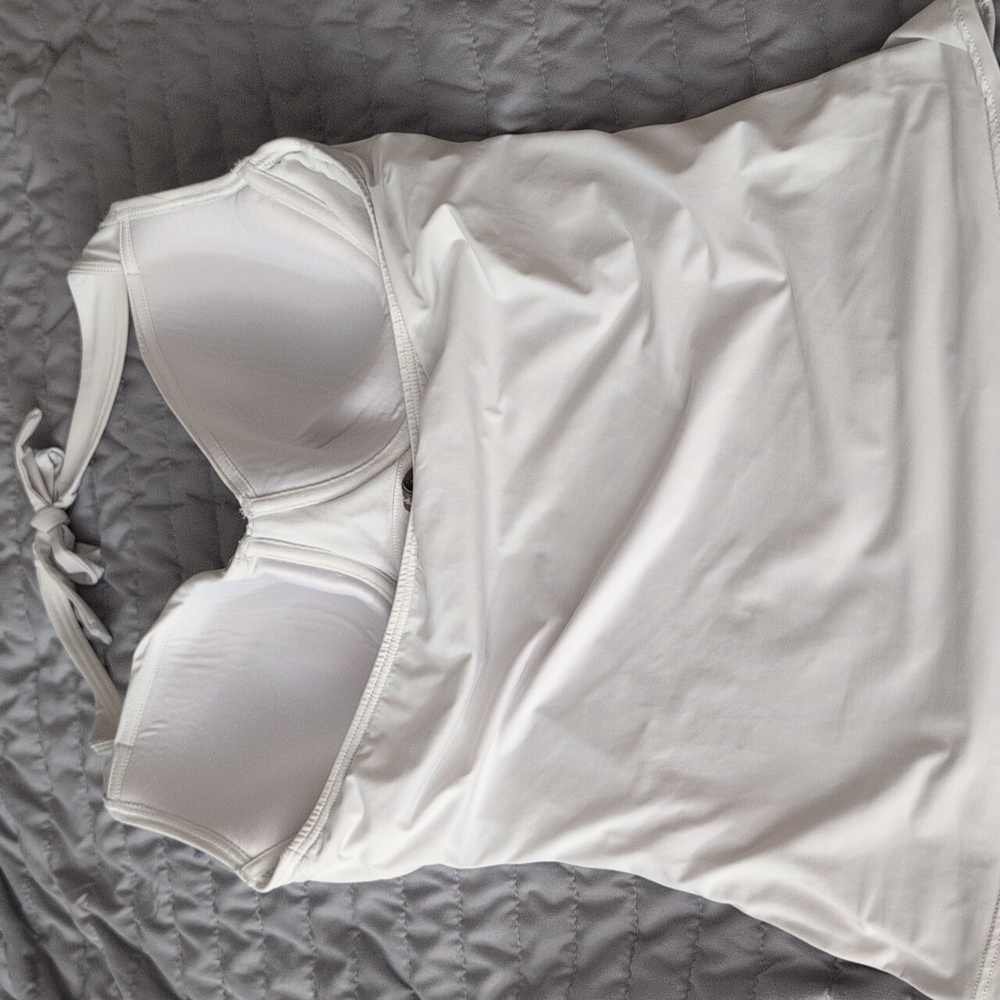 Tommy Bahama White Swimsuit Top - Picture 2 of 3